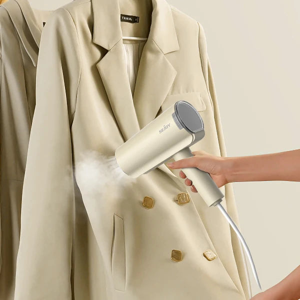 Using Handheld Garment Steamer 150ml  